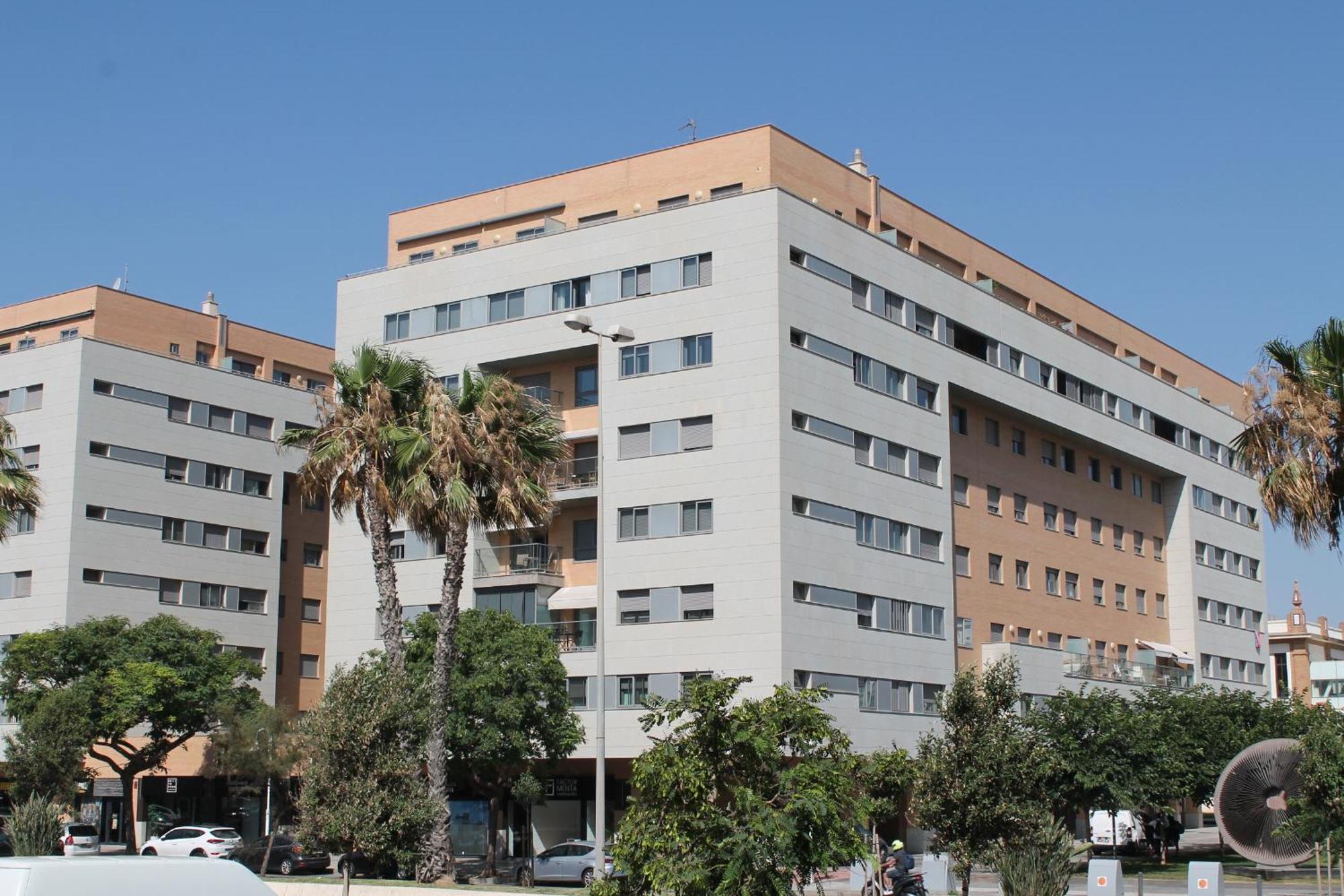 Paseo Maritimo Apartment Malaga Exterior photo